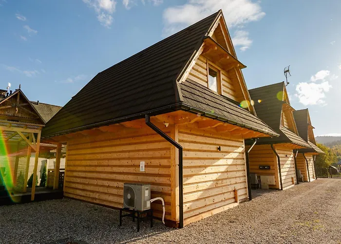 Domek alpejski W Górach U Misia *